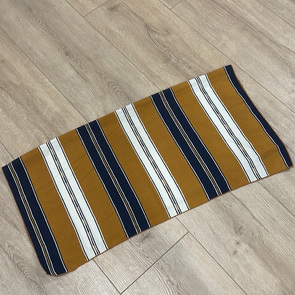 Scarf - Picture 3 of 3